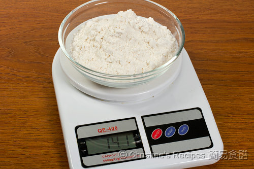 How many cups is 500 grams of flour?